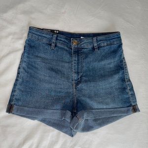 H&M HIGH WAIST SHORTS